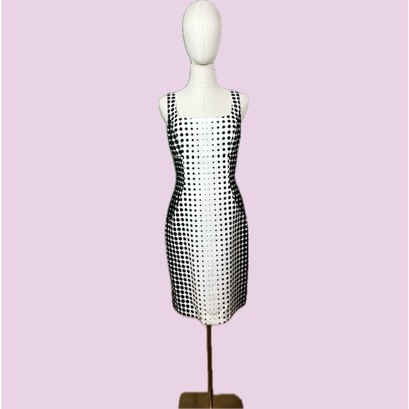 Black and White Muse Sheath Dress - Picture 1 of 4